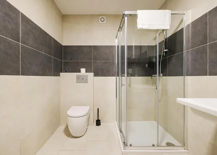 Hidden Apartments City Center By Adex Travel