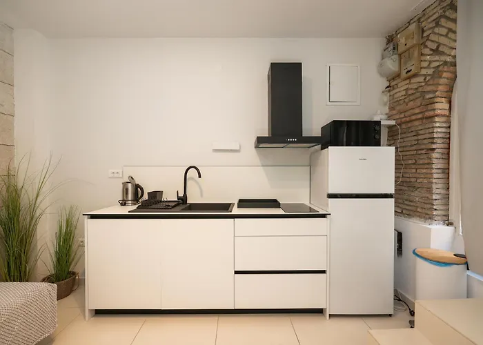 Hidden Apartments City Center By Adex Travel * 扎达尔