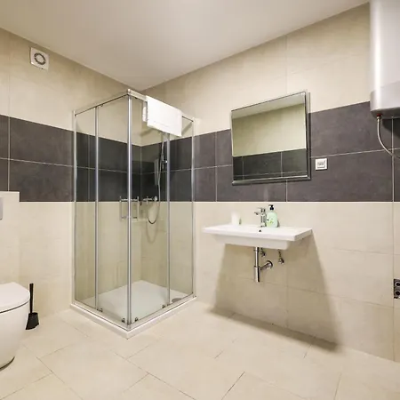 Hidden Center By Adex Travel Zadar