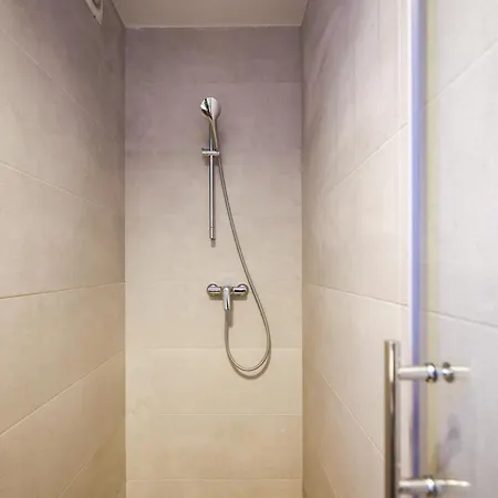 Hidden Center By Adex Travel Apartmán