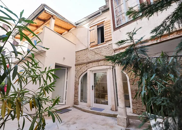 Hidden Apartments City Center By Adex Travel * Zadar